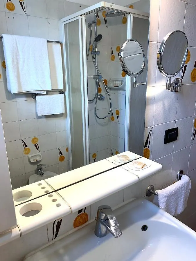 Como Lake Milano Dream Apartment Guanzate Italy